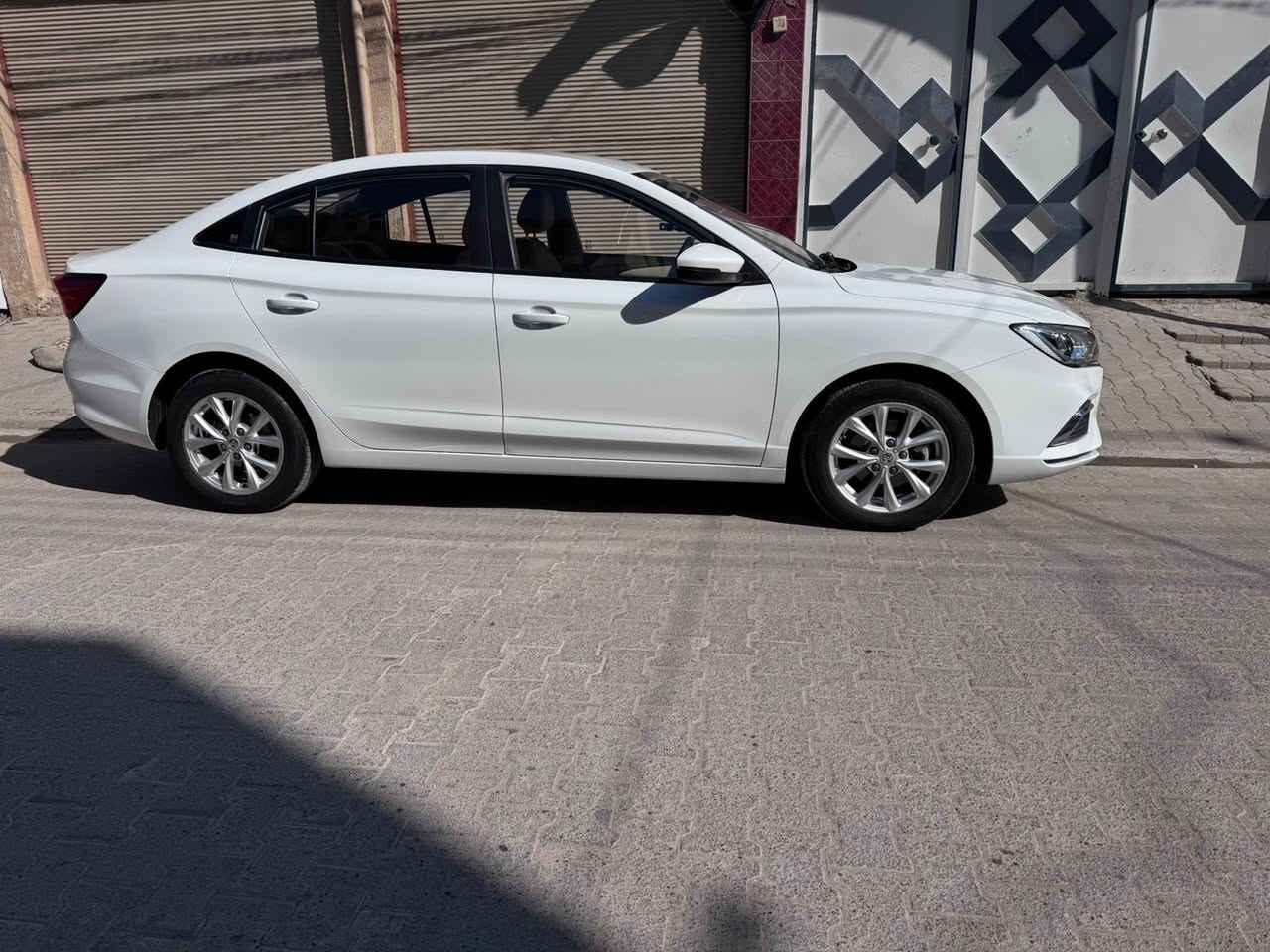 السلام عليكم
ام جي 2023 مكفوله كفاله عامه ماشيه 19 الف تريد تحويل تريد وكاله السياره جاهر على اخر حبايه بيع مستعجل 
السعر 115 وبيه مجال للشراي 
مكاني النجف الاشرف 
*********** 
مامتواجد ع الفيس اتصل وبيك خير ودلل
