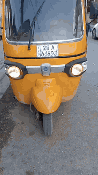 السلام وعليكم تكتك بياجو موديل 21التكتك جاهزة غراض كلة جديد وكلها كاملة المكان بعقوبة التحرير تحويل مباشر تكتك جديدة التواصل على رقم *********** للبيع سعر خاص او تصال
