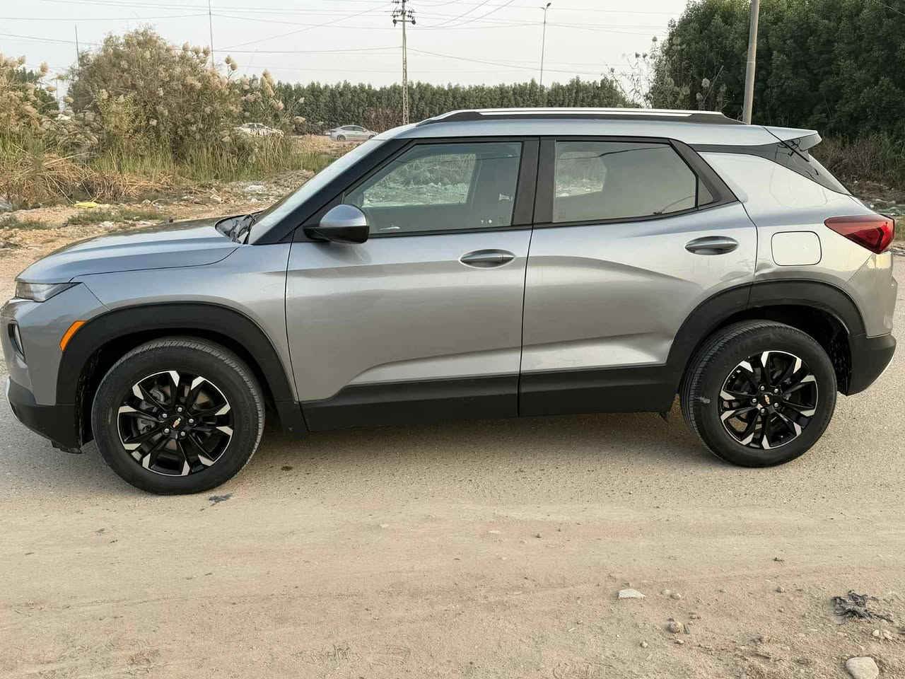 شفرليت تريل بلايزر موديل 2023 حادثها مرفق بل منشور مواصفات سياره LT رقم انكليزي 
بصمه أبواب
بصمه تشغيل
تشغيل عن بعد
إطفاء ذاتي
كشنات كهرباء
تدفئه تبريد
لدات
شاشه بلوتوث
حساسات
كامره دواره
تحكم ستيرن
سعر 135 وبيها مجال شراي يتصل مكان سياره بابل حصوه الاسكندريه رقم هاتف ***********
