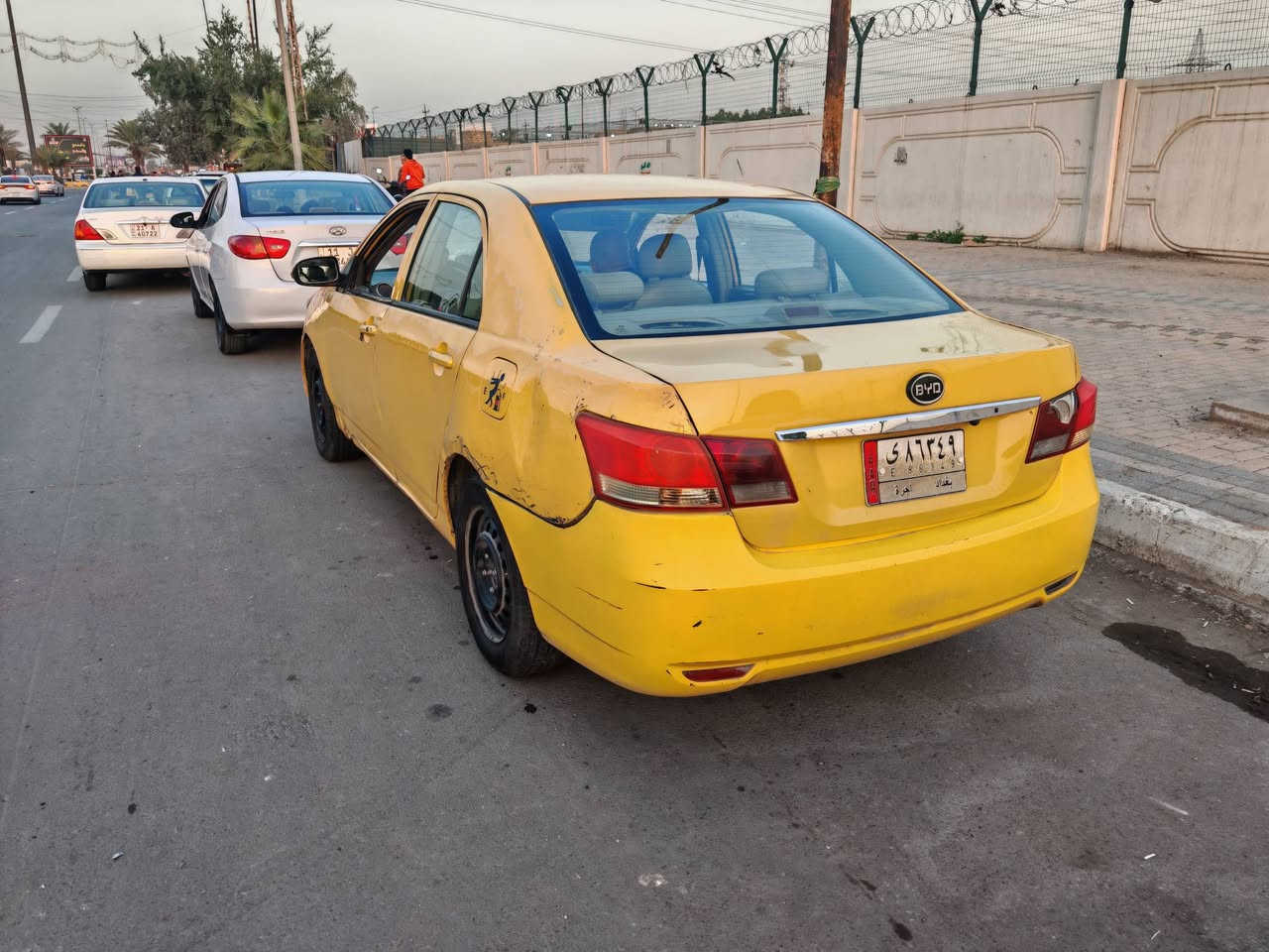 بي واي دي موديل ٢٠١٣ السياره حره  السياره تخم تاير  تبريد شغال
السياره بيه تبديل قبق جنطه والجملغات الوره مسحوبه ع البارد
السعر ٤٠ ورقه
غير متواجد على النت   *********** التواصل ع الرقم او واتساب
