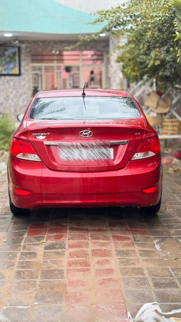 سلام عليكم اكسنت خليجي للبيع موديل 2018 جاهزه من كلشي مكينه 1600  مداور ثاني يوم بيه بيه فقط صبغ قطعتين بدون داخل السعر ١١٠ ***********
