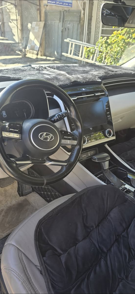 هونداي توسان خليجي موديل 2023  محرك 2000 دوش ماشيه 60 مواصفات بصمه كشنات كهرباء شاشه جبيره تبريد قطعتين كشنات جلد بردات خلفيه تشغيل عن بعد  رقم بغداد دولي بأسمي   السعر  210  سياره مكفوله كفاله عامة  مكان السياره كربلاء
رقم الهاتف. ***********
