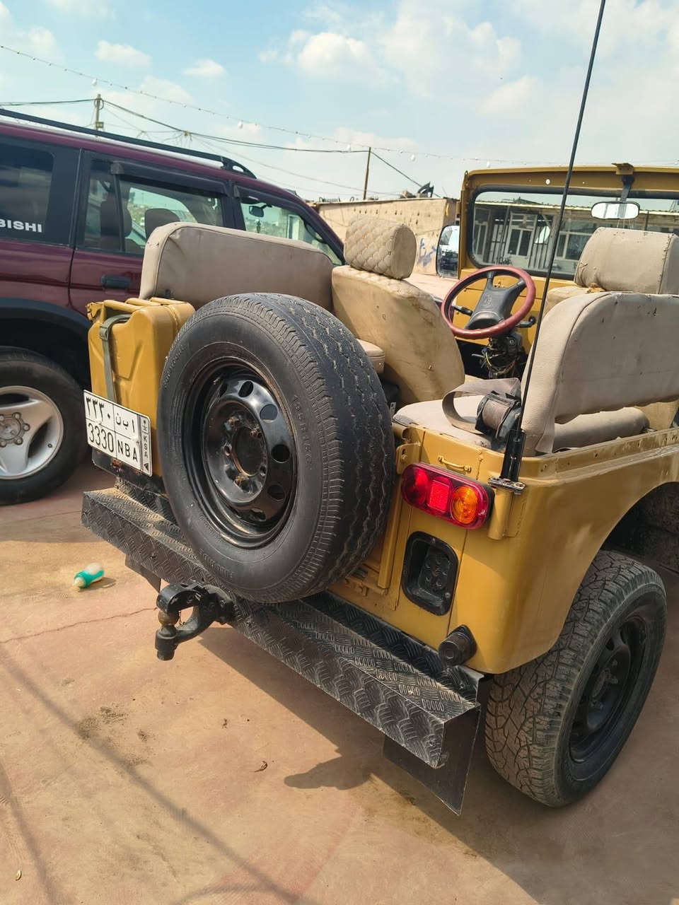 جێب کلاسیکی 
گێڕوو مەکینە و کارەبای بەشەرت 
نرخی 35 مەجال
***********
