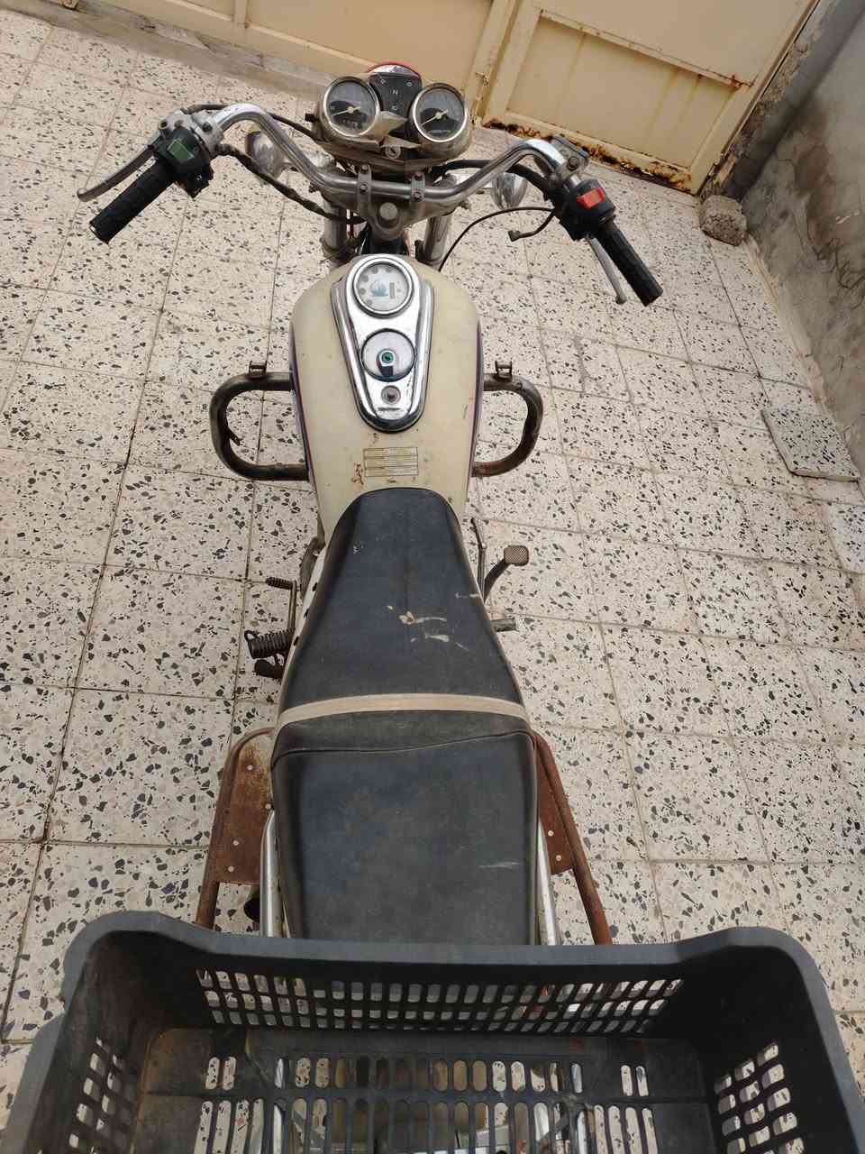 سلام عليكم دراجه جني دبل بلك موديل 2010 اروق كامله مكاني بعقوبه تقاطع الساده السعر 250الف وبيها مجال حك الجيه رقمي ***********
