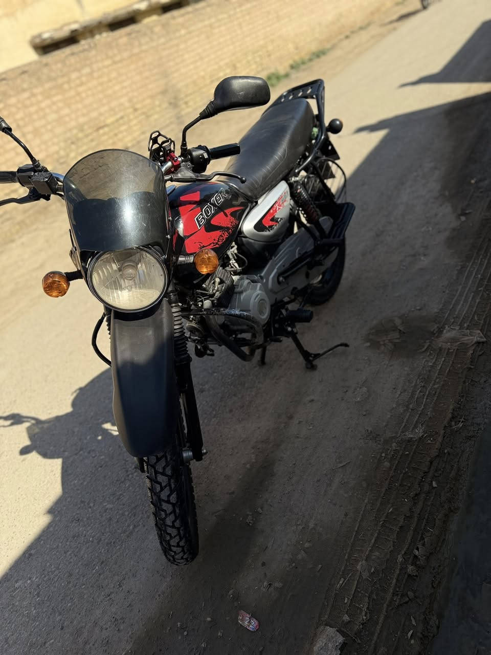 بوكسر جبلي. موديل ٢٣
مرقمه بسمي  كفاله عامه 
تحويل ثاني يوم  تجي وتشوف بعينك
العنوان بعقوبه 
***********
