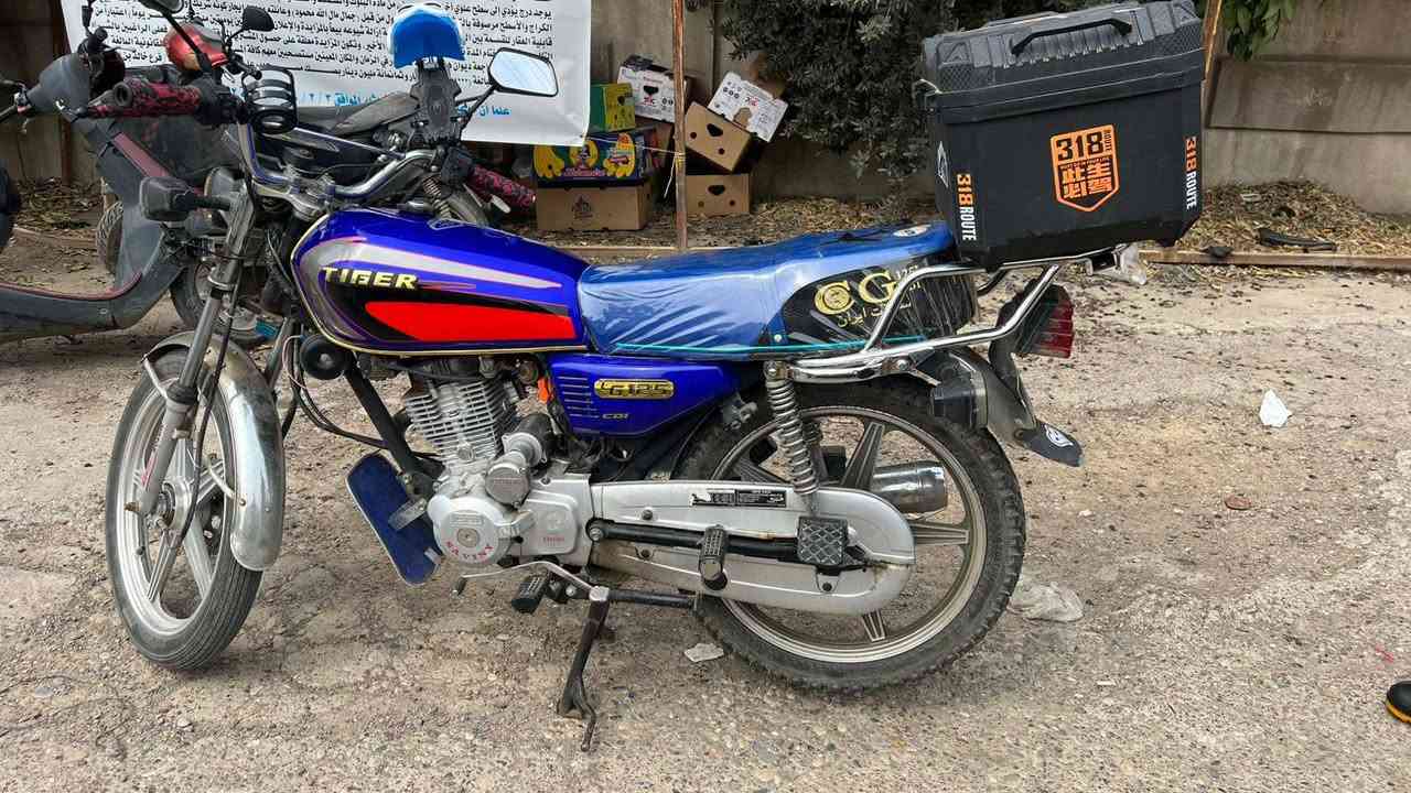 درجه سيفان 20 شرط محرك ما مفتوح سلف ✅
كهربائيات ✅
اشاير ✅
خلاط✅
درجه للبيع ويرهم مروس 
شعندك نزل


**إذا كنت صاحب هذا الإعلان وتريد حذفه لأي سبب، رجاءا أرسل رسالة إلى الدعم الفني**