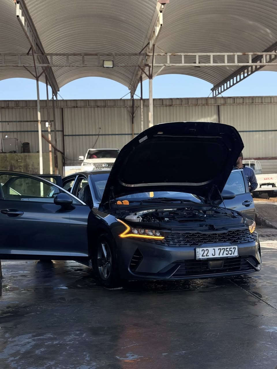 سلام عليكم
K5 مديل 2022 
ضرر فقط بنيد ضربه سطحيه مازدات الشركه مامفتوحات 
مواصفاته
مكينه 1600 تيربو 
شاشه 
بصمه تشغيل 
بصمة بيبان 
لايت زنون بلادي 
تحكم سترين 
سايد بريد بصمه 
اربع وضعيات قياده
السياره رقم اربيل الرقم الجديد دولي تريد وكاله تريد تحويل 

***********
