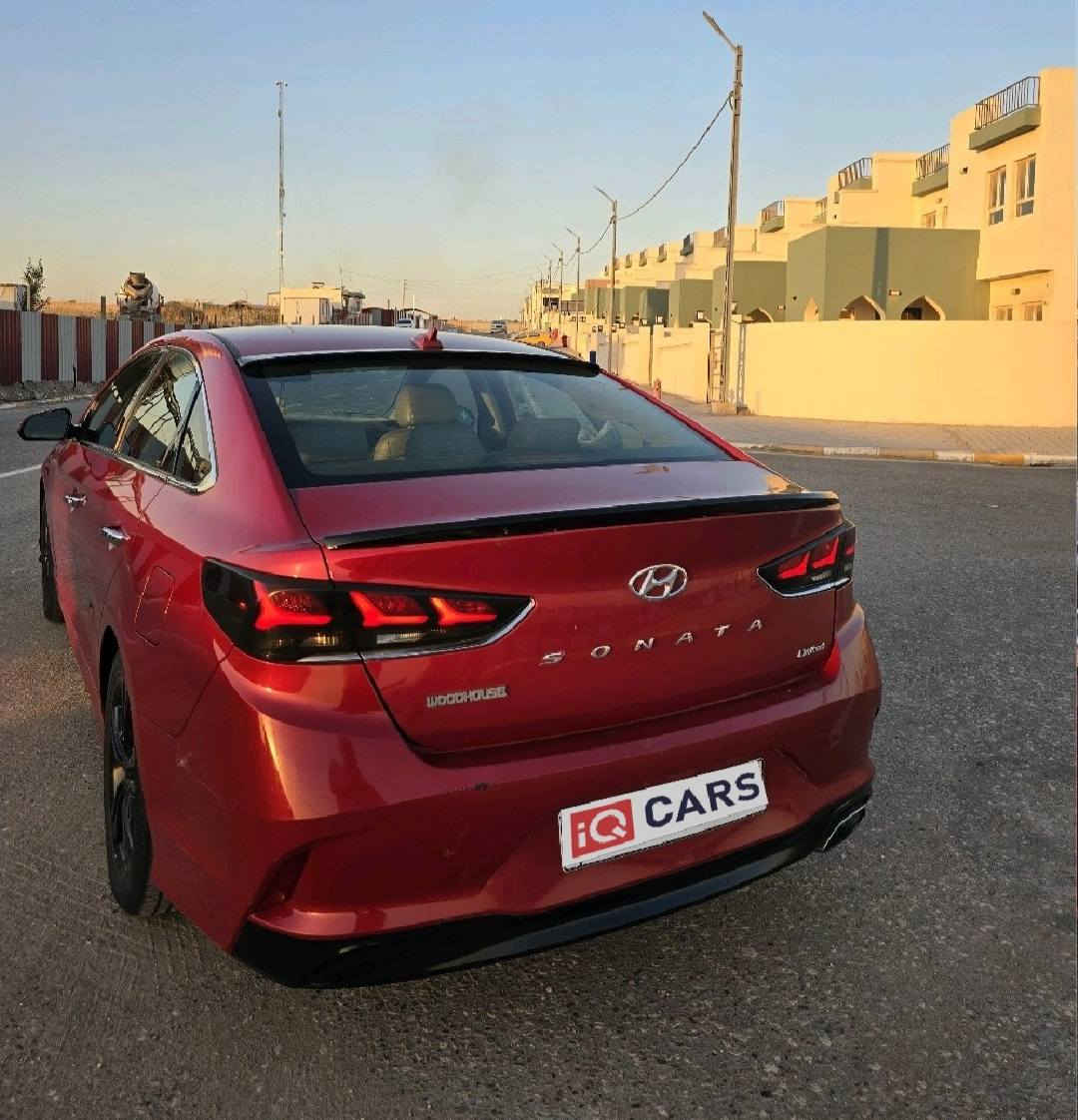 سوناتا Sport موديل 2018 – ليمتد
فول مواصفات
محرك 2400 
فتحة سقف
رادارات
شاشة كبيرة 
كاميرا خلفية
نظام النقطة العمياء
تبريد شاشة + نظام مناخ ثنائي
تحكم كامل بالستيرن
تبريد + تدفئة الكشنات الأمامية
مقاعد أمامية كهرباء
3 وضعيات قيادة (Normal – Sport – Eco)
تبريد قطعتين
إضاءات LED متحرك ويا استرين
كروز كنترول
بصمة تشغيل
بصمة فتح الأبواب
فتح الصندوق عند الاقتراب
رقم نجف انكليزي باسمي يعني تحويل مباشر 
السعر 140 وبيه مجال
رقم *********** وبي واتس
