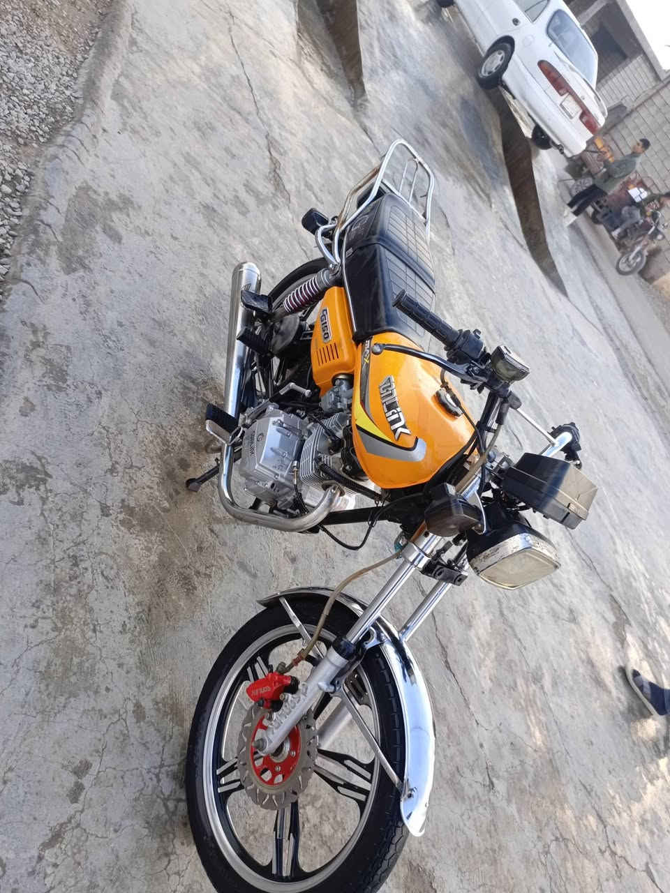 سلام عليكم دراجه سيفان موديل 2023 كامله ع كله عيب السعر 480 وبيها مجال ***********
