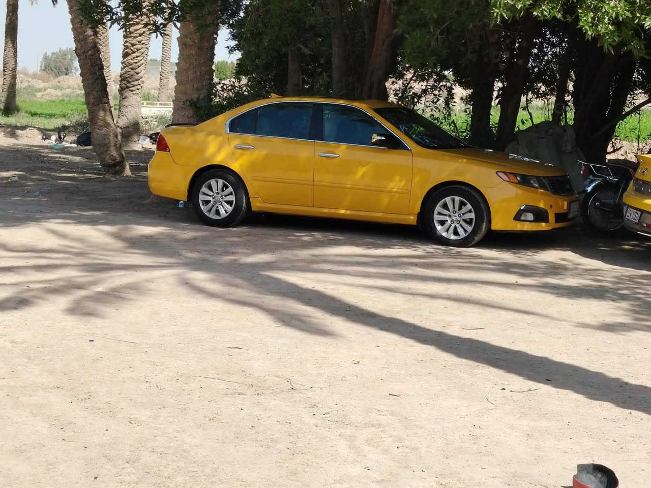 السلام عليكم كيا اوبتيما للبيع وارد امريكي موديل 10 ضررها شاملق امامي فقط السياره جاهزه مكان ناصريه 
***********
