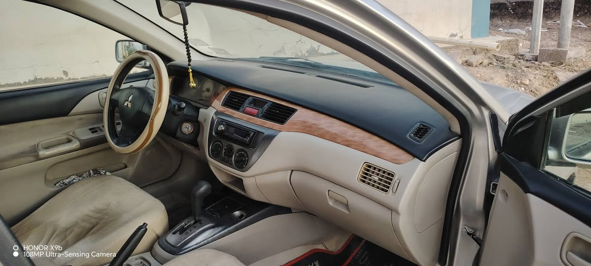 لانسر ٢٠١٠
رقم قادسية باسمي 

كفالة من الصبغ بيها بارد قليل

گير مكينة وحدادية جديدة

تخم تاير جديد

السعر ٨٢ وبيها مجال للشراي

المكان الديوانية المركز

السيارة ماشية ٢١٦ الف

للاستفسار ***********
