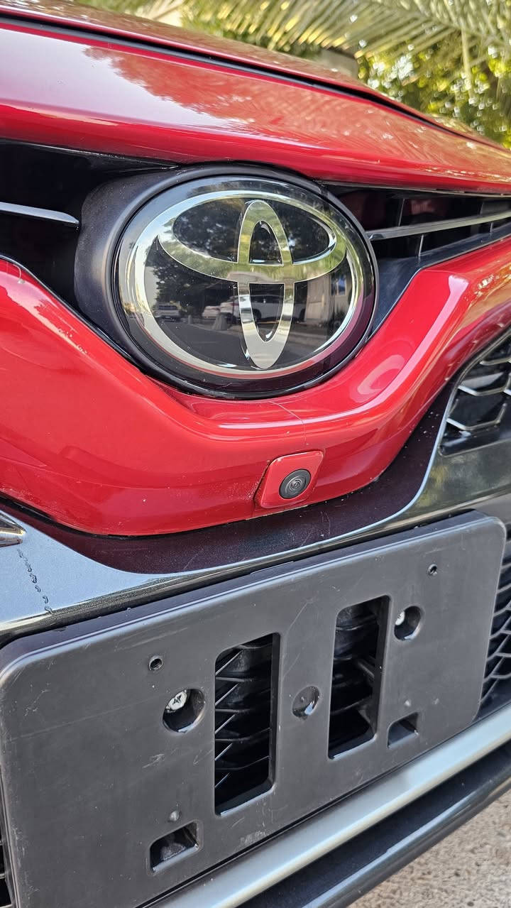 السلام عليكم
كامري للبيع فقط اعلى فئة فول للاخير ٢٠٢٤ اخر نسخة بانزين ماشية ٨ الاف سيارة جديدة جدا جدا قطعتين صبغ فئتها xse بلس مواصفاتها 
شاشة كبيرة بانوراما ويل ١٩ شاحن لاسلكي اضائة محيطية قطعتين تبريد ٤ كامرات حساسات أمامية وخلفية مع اوتو ستوب كل جهات  رادارات ٣٦٠ داتا شو تدفئة ستيرن تدفئة وتبريد بالكشنات كشنات كهرباء لايتات أمامية وخلفية لد بصمة تشغيل عن بعد شفتات ستيرن اوتو لايت ومواصفات هواي كلش 
 السعر بدون لوحات رقم فحص دخول جديد بسعر ٢٢٥ ورقة 
للإستفسار 
***********
