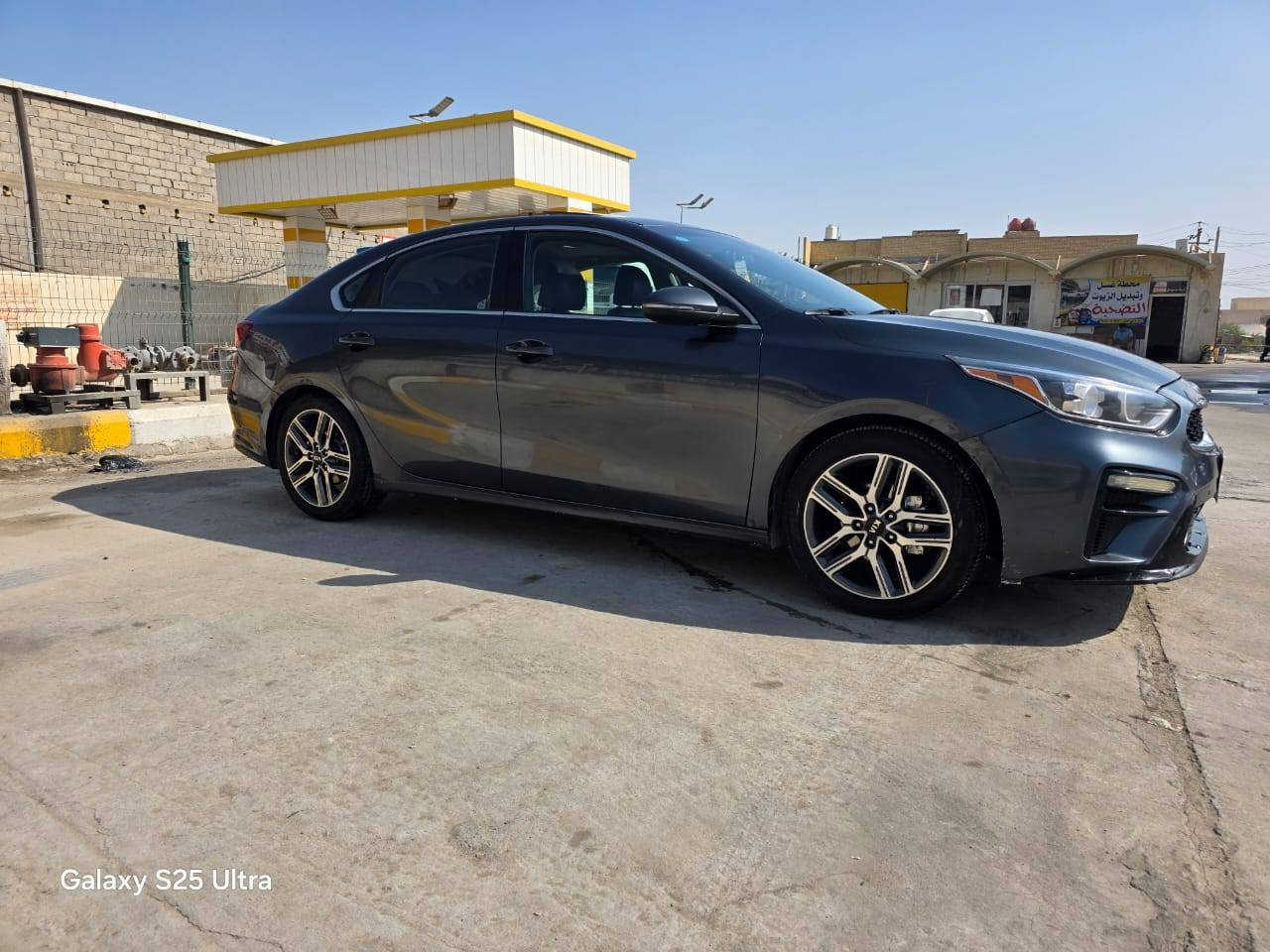 مساء الخير رمضان كريم
كيا فورتي 2021 فئة EX

فول مواصفات 1/1
بصمة دخول ذكي تشغيل ذكي جنطة ذكية تفتح عند الاقتراب 

رادارات امامي و جانبي وخلفي 

تبريد قطعتين + تبريد تدفئة المقاعد الامامية 

كشنات جلد

سستم صوت من هارمن كادرن

قيادة ذاتية + تنبيه الخروج عن المسار 

LED حاجب امامي خلفي

كير ومحرك ابلاد بالكارتون وحدادية وتخم تاير كله جديد

حادثها 
صبغ بنيد + باب السايق + الجاملغ الخلفي + ربع القبق الجنطة مخاوين اللون بيها سونار 

فقط صبغ بدون تبديل

#السعر_130 

سيارة معوقين تخلص 2028
مكاني ذي قار مركز 

***********.  //.   ***********
