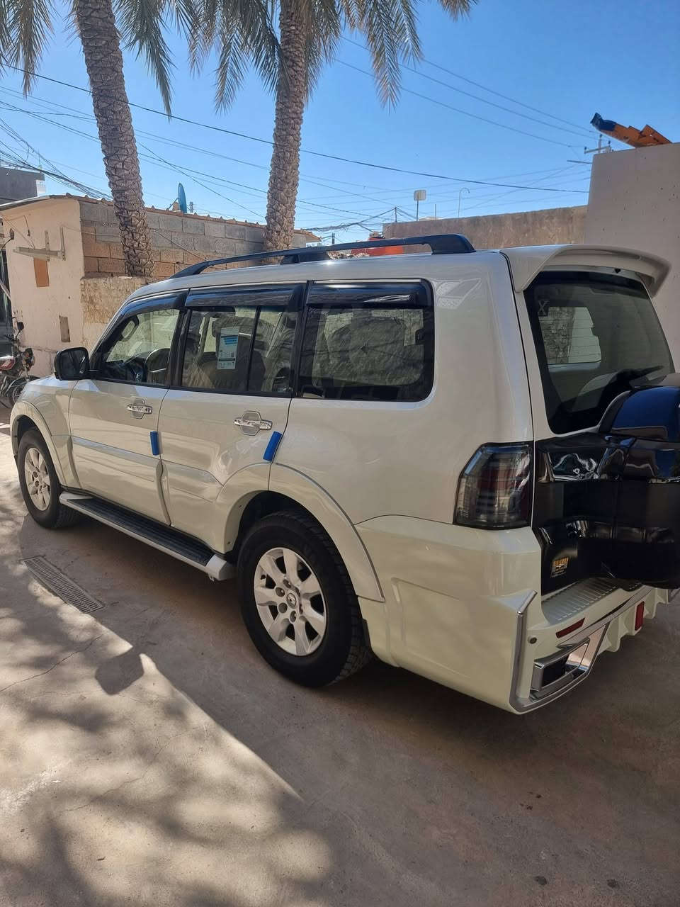 باجير حبتور اسبورت فول موصفات موديل ١٤ مكفوله كفاله عامه موصفات محرك ٣٥٠٠ محرك وكير مكفول برغي واحد مامفتوح بيها تبريد ٣قطع كشنات كهرباء فتحه كامره شاشه حساس خلفي مانع انزلاق مثبت سرعه مري شفط اشاير بل مري زراك لايت منضومه زنون فور ويل اربع وضعيات فول دمام باقي الموصفات معروفه لون ابيض صدفي المرغوب رقم بغداد ابسمي هزا وسنويه جديده تحويل ثانيم السياره كلش متعوب عليه برغي مابيه نقص تحديث لجماليه وكلا وكاله اصلي  السعر ١٥٩  رقمي ***********
