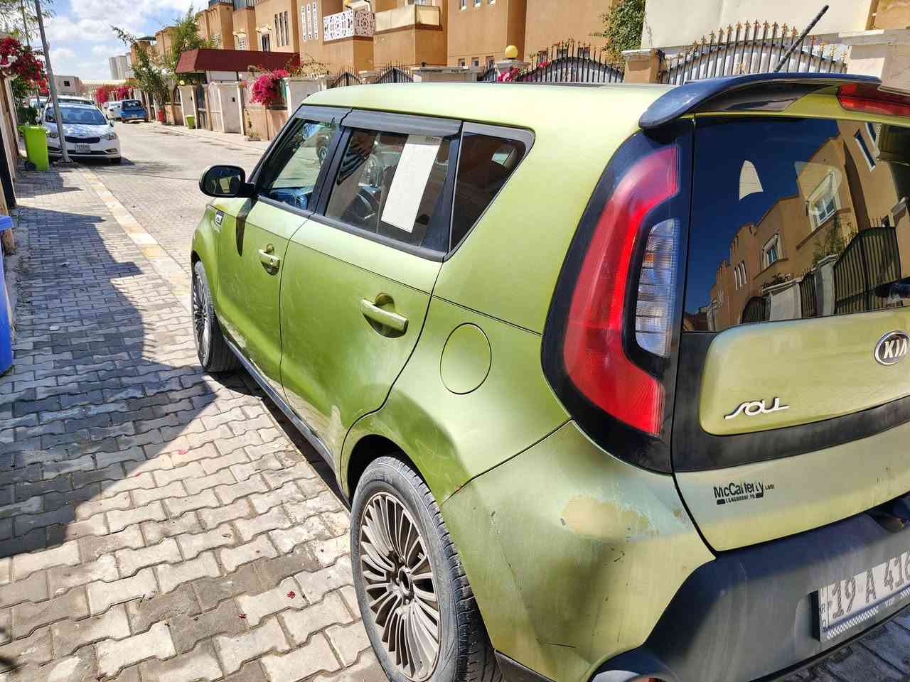 السلام عليكم 
كيا صول 2015 وارد امريكي رقم كربلاء بأسمي سنويه جديدة محرك 1600 gdi  السيارة جاهزة مابي اي نقص من تبريد وحدادية كله جاهز محرك وكير مكفول ضربته بامريكا فقط الدعامية الخلفية وشويه من باب الصندوق والصور الحادث ورقم شاصي وبيه بنيد مبدل اصلي تفصيخ نفس اللون بسبب حادث بالعراق تم تبديله بسبب اللون جارد وصور الحادث قبل التصليح موجودة ومرفقة مع الصور والسعر 105 ورقة وبيه مجال والسيارة موجودة في محافظة النجف الاستفسار الاتصال على هذه الأرقام *********** / ***********
