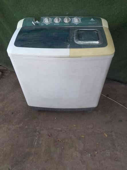 غساله شغاله شرط الشغل
سعر 65 وبيهه مجال... مكاني الناصريه 
*********** بي واتساب
