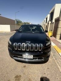جيب بزون 6 سلندر للبيع امركي موديل 2018بيها قطعتيت بدون دواخل السعر 11...