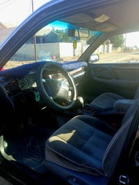 راس الثور • ٢٠٢٣ • أسود ملكي