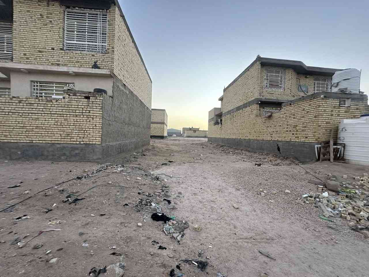 نصف قطعة 120 متر قرب الصب حي الجهاد  خلف الجملون  السعر مناسب تواصل خاص او ع الاتصال ***********
