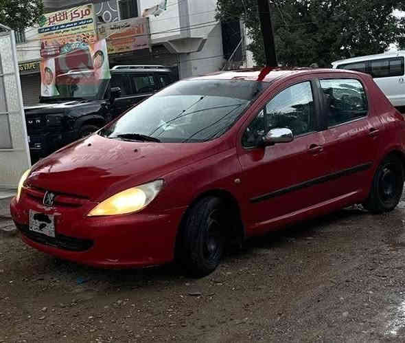 السلام  عليكم
بيجو ٣٠٧   فرنسي موديل  ٢٠٠٤  بغداد للبيع
باسمي تحويل ثاني يوم محرك كير نظافة خير من الله على الفحص
مكاني بغداد الفحامة قرب جزيرة بغداد رقم الهاتف  ***********

السعر   ٤٨ ورقة وفيها مجال بسيط
