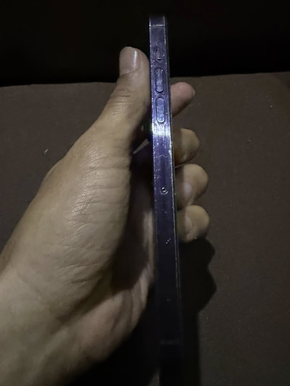 ايفون ١٤ برو ماكس اصلي وكاله شرق اوسط ذاكره ٢٥٦ 
بطاريه  ٨٠  لا مفتوح ولا مصلح ولا بي اي  عطل   
 بس اكو فطر فوك ولا مبين هم 
***********
سعره  ٦٩٠  مجال قلبل  بي
