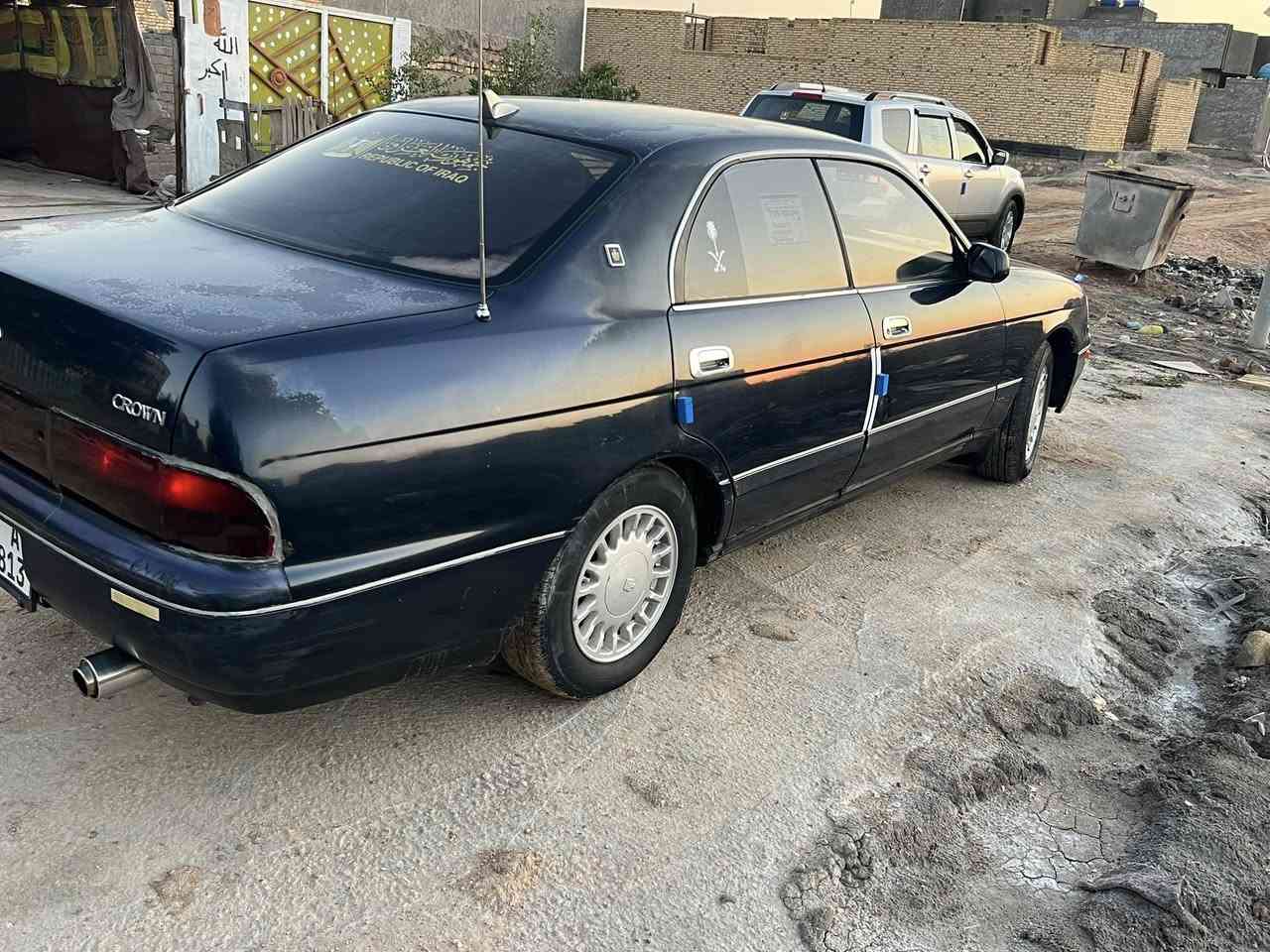 بطه للبيع موديل ٩١ لون نيلي مشروع وطني سنويه للغاية ٣٠ كير محرك دواخل حداديه جديده تخم تاير كهربائيات كلها شغاله محرك ٣٠٠٠رفم بابل المالك والسياره بالسماوه قضاء الخضر مكفوله من الكص نقل جثه والشاصي هذا رقمي للشراي ***********
