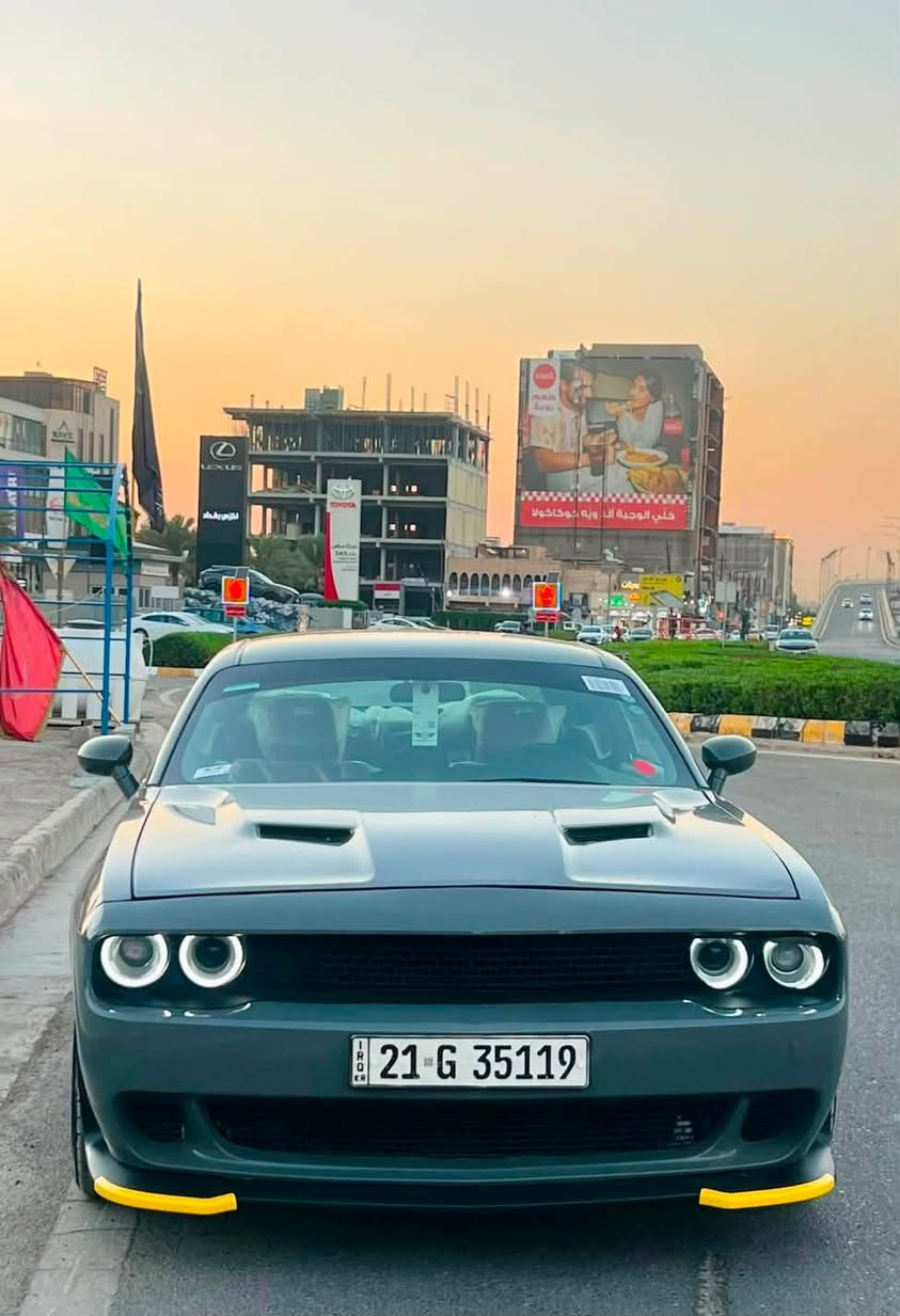 للبيع او المراوس
جالنجر 2019 لون سمنتي 🩷
Sxt حادث سرقه أكفلك الشاصي واللغد وكل الدواخل
صور الحادث بلمنشور 
السياره غرفه جلد احمر
ويل كل برومبو 
شاشه كار بلي 
صدر تبريد مكينه كير كلهن جدد شرط من الشروط وين متريد تفحص افحص 
السعر 143 وبالعافيه علياخذها 
العنوان بغداد البياع 
***********
