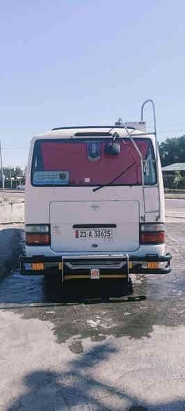 السلام عليكم كوستر 2014 ناصيه السياره مكفوله بس بيها رشه بالبجم كشن عادي تخم تاير برجستون حداديه نص عمر  ***********
