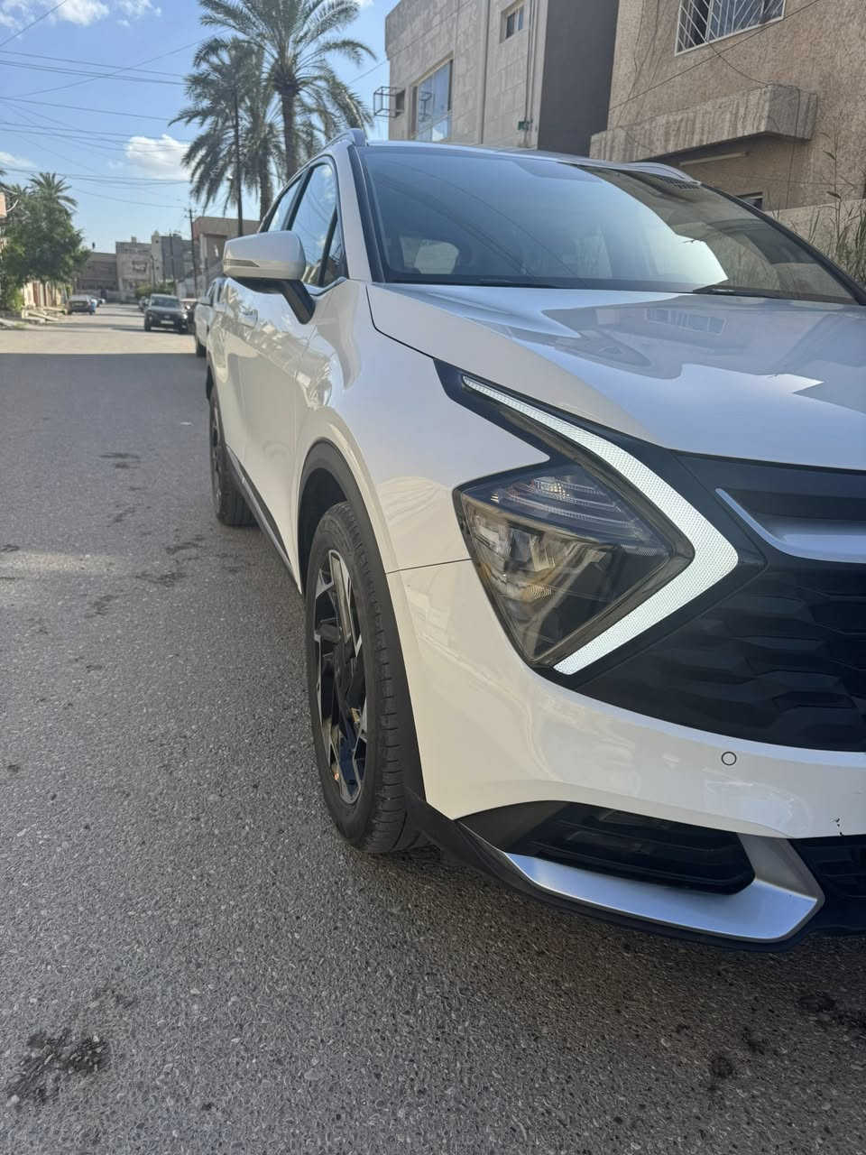 سبورتج 2025 زيرو وبسعر مناسب

كيا سبورتج موديل 2025 خليجي مكفولة ضمان 5 سنوات وتبديلات دهن مجانية
محرك بانزين حجم 2000 دوش المرغوب
ماشية 6 Km فقط بحالة الزيرو وبعدها بريحة الشركة اول واحد يجيها ياخذها
فول مواصفات 1/1 ( كشنات كهرباء وتدفئة ، صندوك كهرباء ، بصمة تشغيل وبصمة ابواب ، تدفئة ستيرن وتحكمات ستيرن وشفتات سرعة ، مري شفط  ، حساسات امامي وخلفي ، رادار ونقاط عمياء ، تبريد امامي وخلفي ، ويل 19 ) وباقي مواصفات الفول معروفة 

السعر مناسب 228 $ وبي مجال

مكان السيارة بغداد حي الجامعة
*********** غيث الكبيسي
