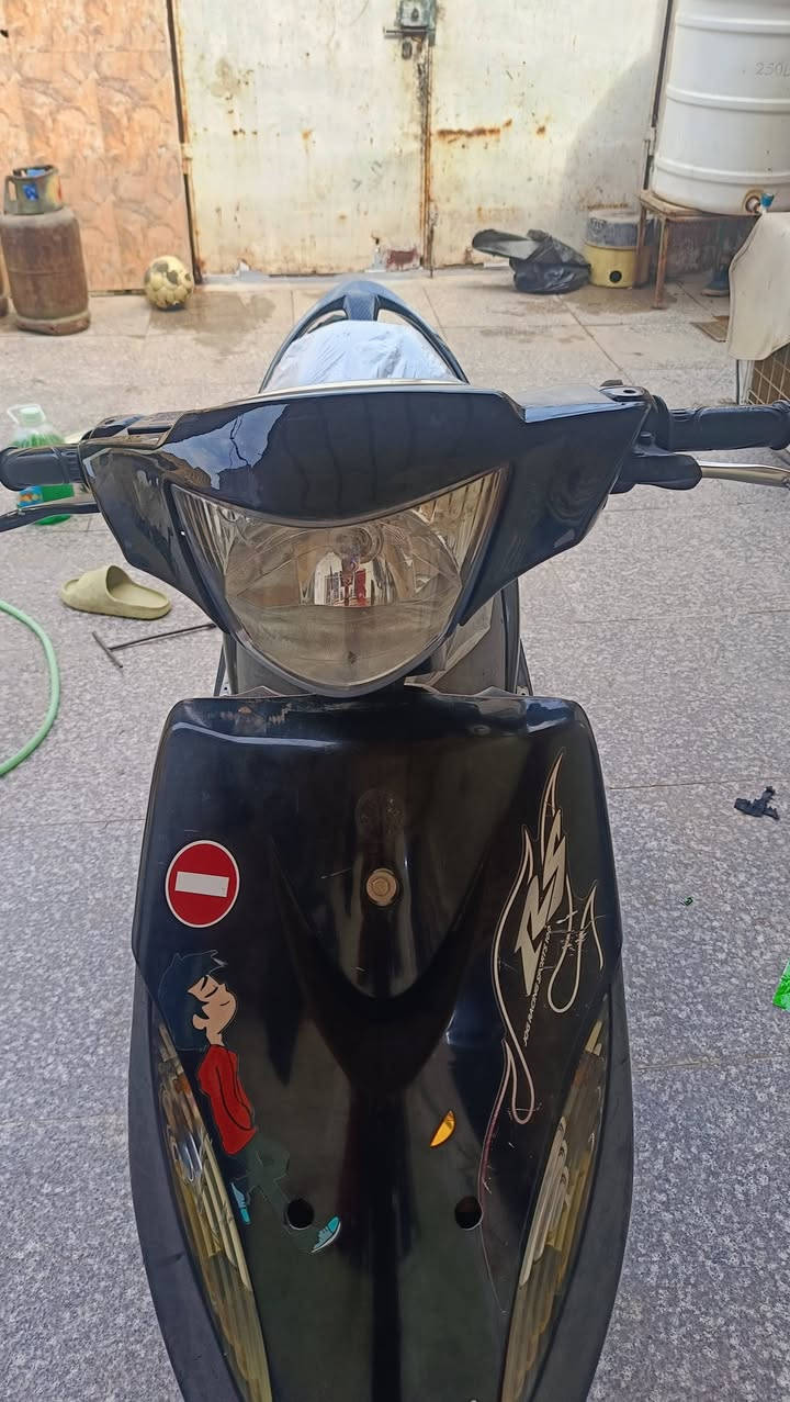 السلام عليكم كفرات ماكس اصليات بلاد نضاف بس طكة بيهن يم السبايدر اريدهن للبيع ب50 أو مراوس رقمي ***********
