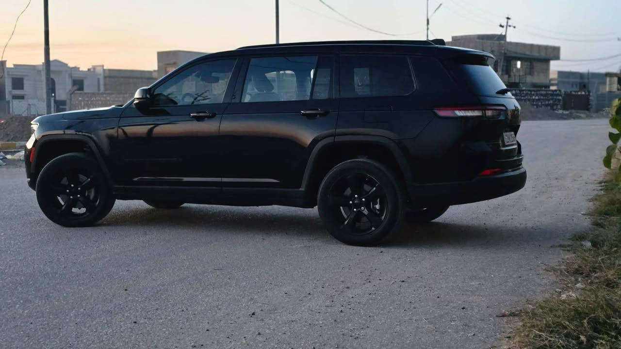 سلام عليكم 
للبيع بدون مراوس
جيب موديل 2023
 السيارة 7 راكب   vip
 جاملغ وبنيد فقط 
الون 🖤
صور حادث  خاص
فول موصفات رقم اربيل تريد تحويل تريد وكاله حاضر اني 
/ السعر 239 بيه مجال بسيط /***********
