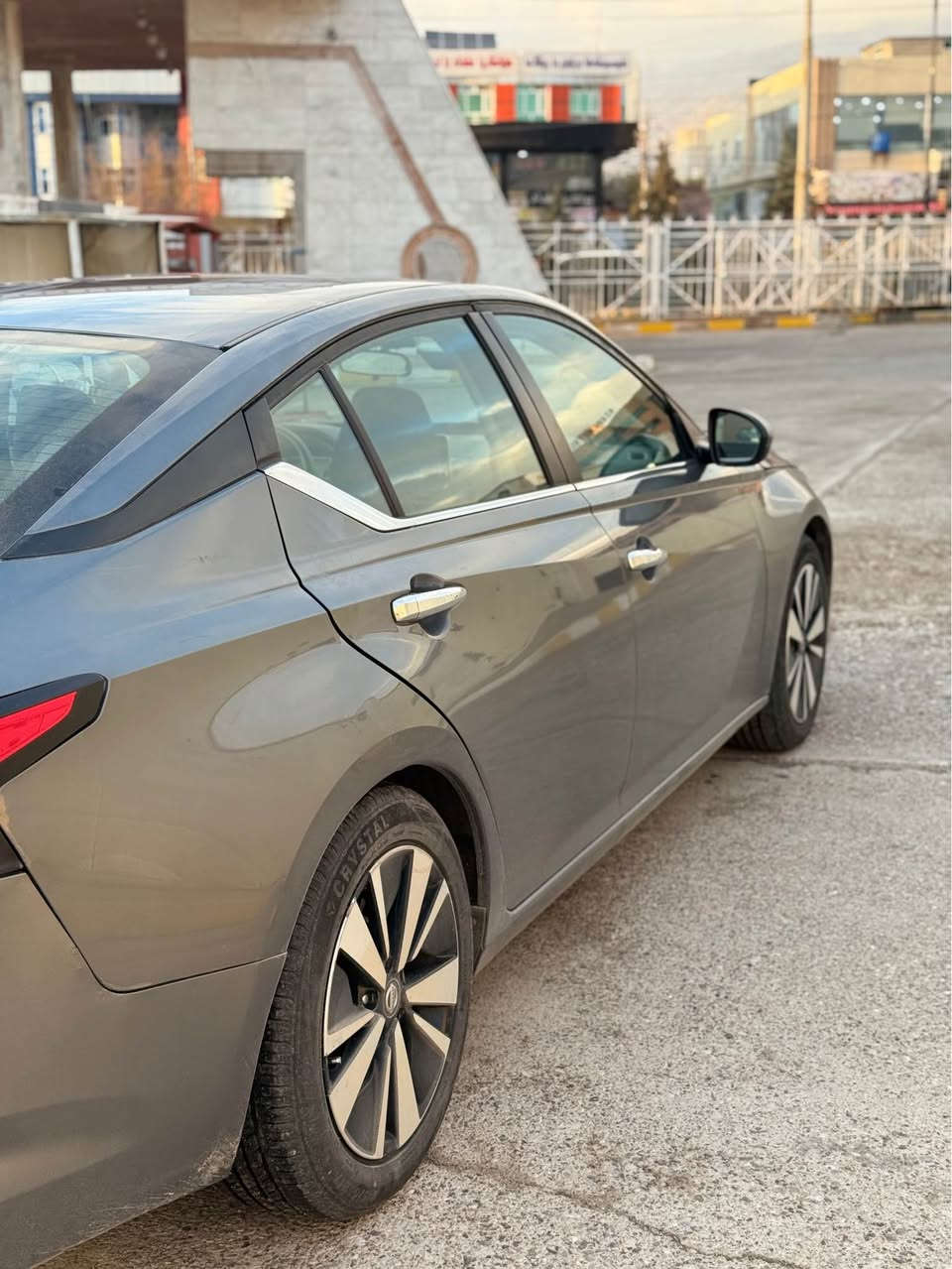 ‏                             ﷽        
‏                         
     نيسان التيما 2021
موصفات SV 
لون نفطى 
للستفسار 
كورك /واتساب / ***********
                   
{ضربتها}_ چاملغ امامى و چاملغ و قباغ صندوق يعنى 3 قطع 

(مواصفات SV )
سعر جوه سوك: 132ومجال قليل 
سياره مرقم كامل تحويل وكاله نفس يوم هزه و سنويه جديد 
سياره گير + محرك + كهربائيات + رادار + حجر صالنصه كله عل وضع بلادى شرط فحص 
سياره مرقم كامل تحويل وكاله نفس يوم ✅ 
السيارة مكفولة من ناحية الكير والمحرك ✅
مواصفاتها :
بصمة تشغيل عن بعد تبريد وتدفئة عن بعد كامرات.   
رادارات / رادار امامي /رادار جانبي /رادار خلفي
حساسات امامي / حساسات جانبي /حساسات خلفي 
كشنات تدفه ‏♨️امامي                                                 
كشنات كهرباء 
مفتاح التشغيل بصمة 
اوتوهولد . 
يدات نيكل 
ويل كروم 
بلاجكتورات 
حاجب ليد
.نقطه عمياء
مراة تعتي
اشاراة بالمراياة الجانبيه                                   
 فول تحكم ستيرن                                    
كير أوتو + عادي.                                             
ستيرن هيتر
اوتو بريك.                                                        
بريك بصمة.                                            
شاشة كبيره                                                    
نضام قياده أيكو + سبورت + نورمل + سمارت
مثبت سرعه
تحديد مسار 
دمامات صوت بالدشبول وبالصندوق 
لايت بلادي Led +  زينون ‏دبل زينون اصلى . 
رادار الخطوط البيضاء 
ئوتو هولد
شحن اللاسلكي
‏شاشة إلكترونية
دشبول ليد 
الخريطة🗺📍
مصابيح خلفية LED
مصابيح ضباب LED

 وبعد بيها موصفات اخري  
سياره نضيفه على وضع شركه مكفوله من شخوط و رصعات ✅ اكر, نينوى
