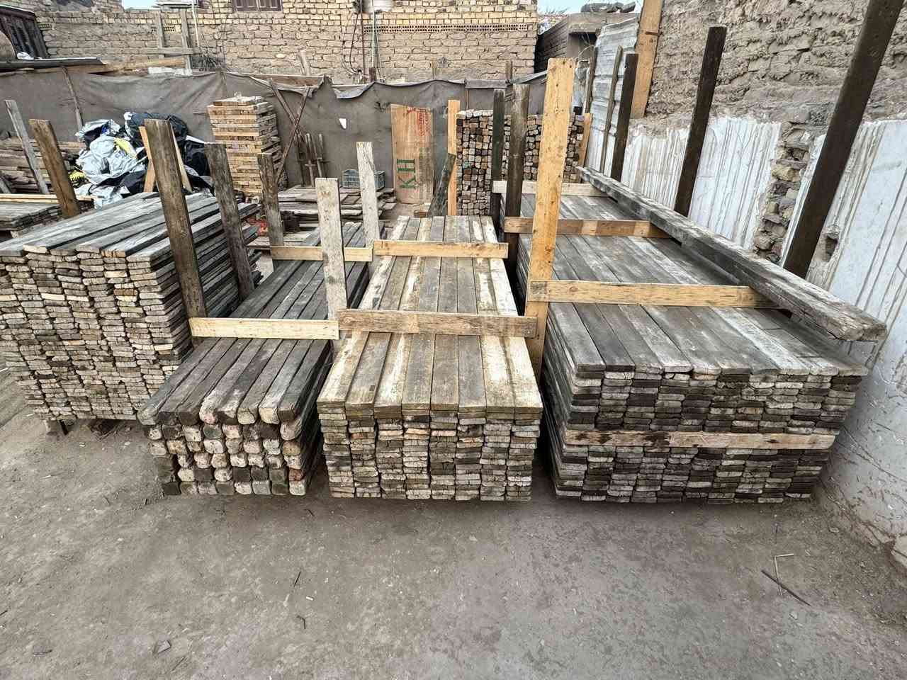 قالب خشب روسي انج تارس 25 نظيف
العدد 7    مكعبات    للبيع

العنوان حله شارع 80 قرب مطعم ثابت  

الهاتف *********** - ***********
