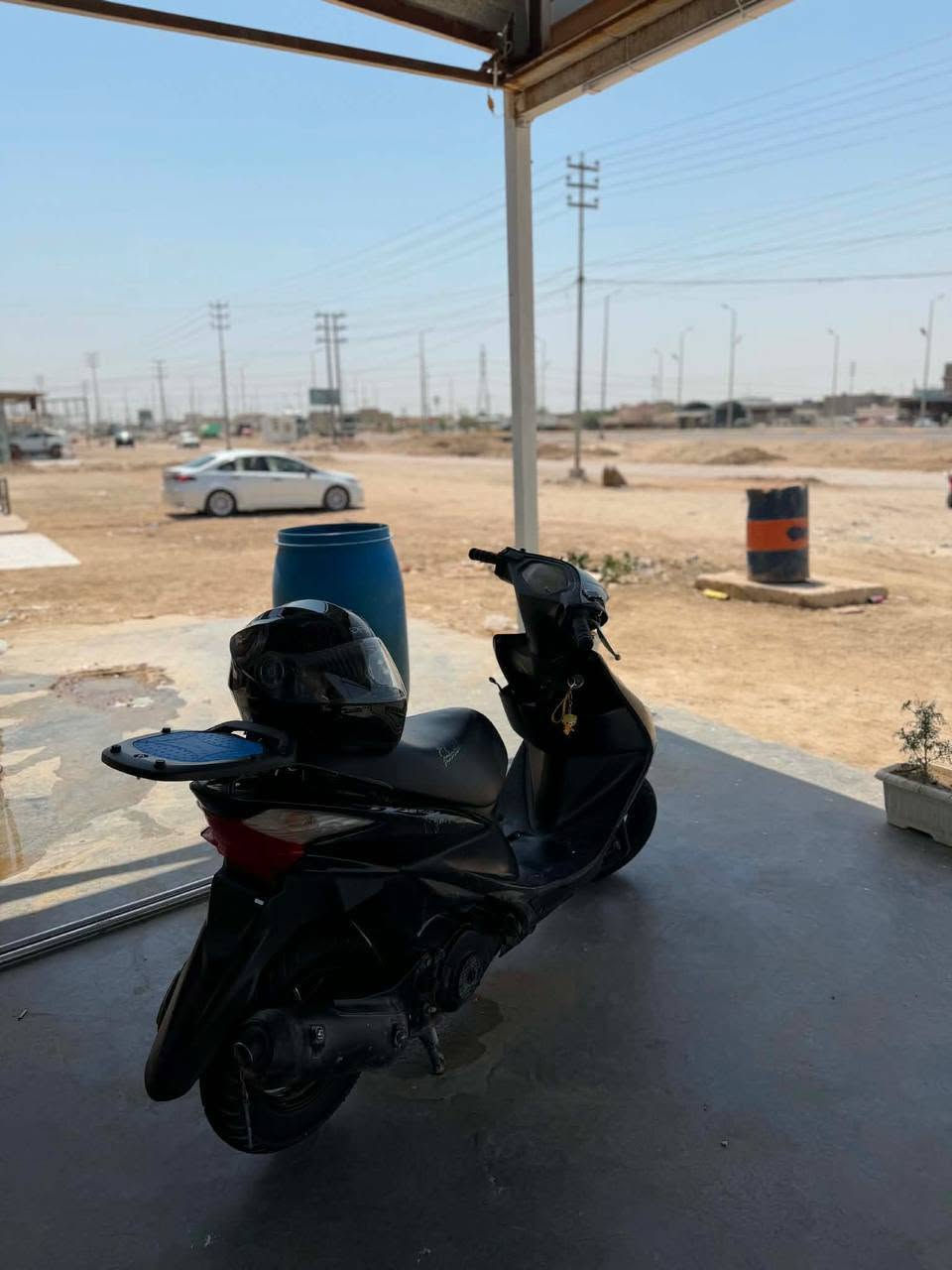 ادرس حديث
مفتوحه 
كهربائيات كلها شغاله 
للبيع 450
كوت حي الحكيم
***********
