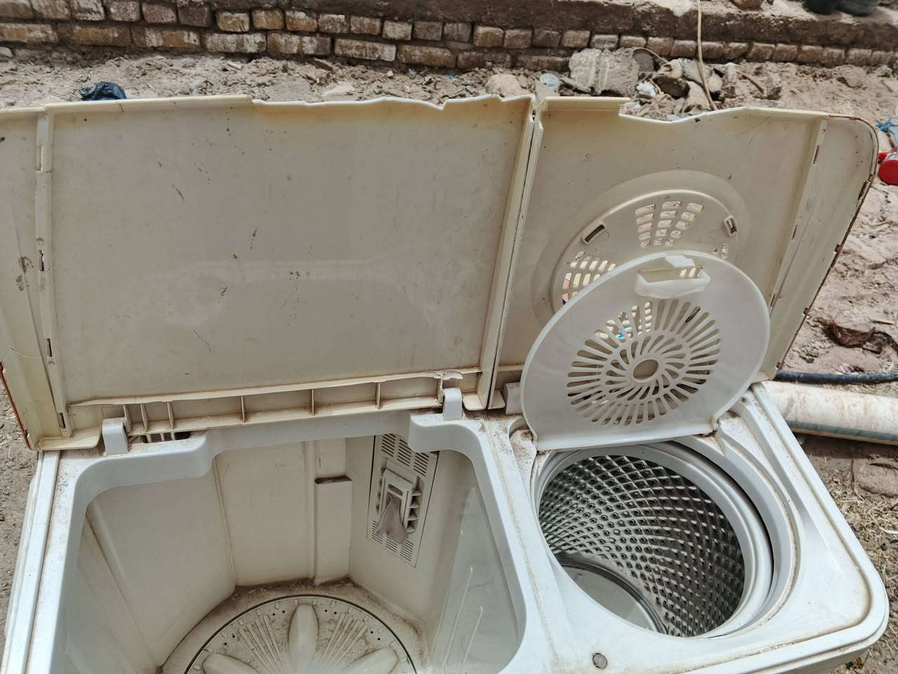طباخ غاز لبيع شغال بس يدخن حته فرنه شغال غساله لبيع شغاله ب 40 قفلهن شراي خاص تفضل مكانهن ناصريه مركز


**إذا كنت صاحب هذا الإعلان وتريد حذفه لأي سبب، رجاءا أرسل رسالة إلى الدعم الفني**