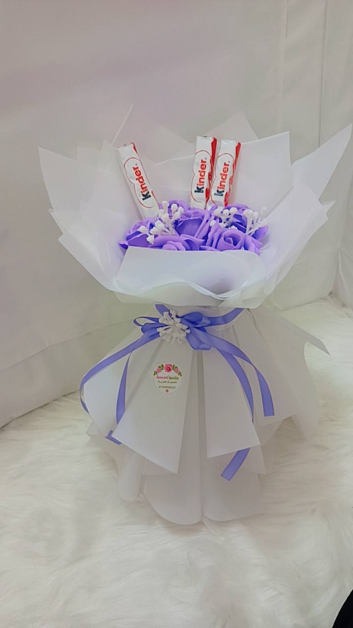 الحيرة في اختيار الهدية انتهت! جمعنا لكم كل الحب في "باقة مناسباتنا"  سواء كان عيد ميلاد، تخرج، أو ذكرى سعيدة، باقاتنا مصممة لترسم الابتسامة على وجه من تحب.
🎁 ماذا يوجد داخل الباقة؟ (تخصيص كامل حسب طلبك)
✅ تغليف فاخر يعكس ذوقك.
✅ بطاقة إهداء بكلماتك الخاصة.
✅ توصيل سريع لباب البيت.
اجعل ذكراهم أجمل.. اطلبها الآن عبر الخاص! 📩
#تنسيق_هدايا #بوكيه #مناسبات #عطور #ورد


**إذا كنت صاحب هذا الإعلان وتريد حذفه لأي سبب، رجاءا أرسل رسالة إلى الدعم الفني**