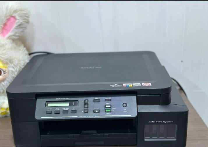 طابعة T520 مستخدمة استخدام منزلي قليل جداً واقتصادية جداً
نسخ
طباعة وجهين وجه واحد ملون وعادي 
مسح ضوئي 
تدعم
موبايل -WiFi  - كيبل حاسبة
تتوفر خدمة توصيل
السعر ١٣٠ ***********
