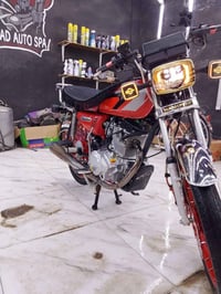 دراجة لبيع  نامةبروشرط ايعيب مابي موديل ٢٠٢٤👌🏻  نقصهة باتري  بس رقم مو...