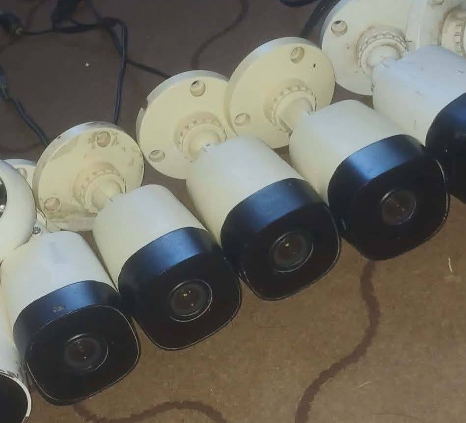 كاميرات للبيع
‏‪***********‬‏
