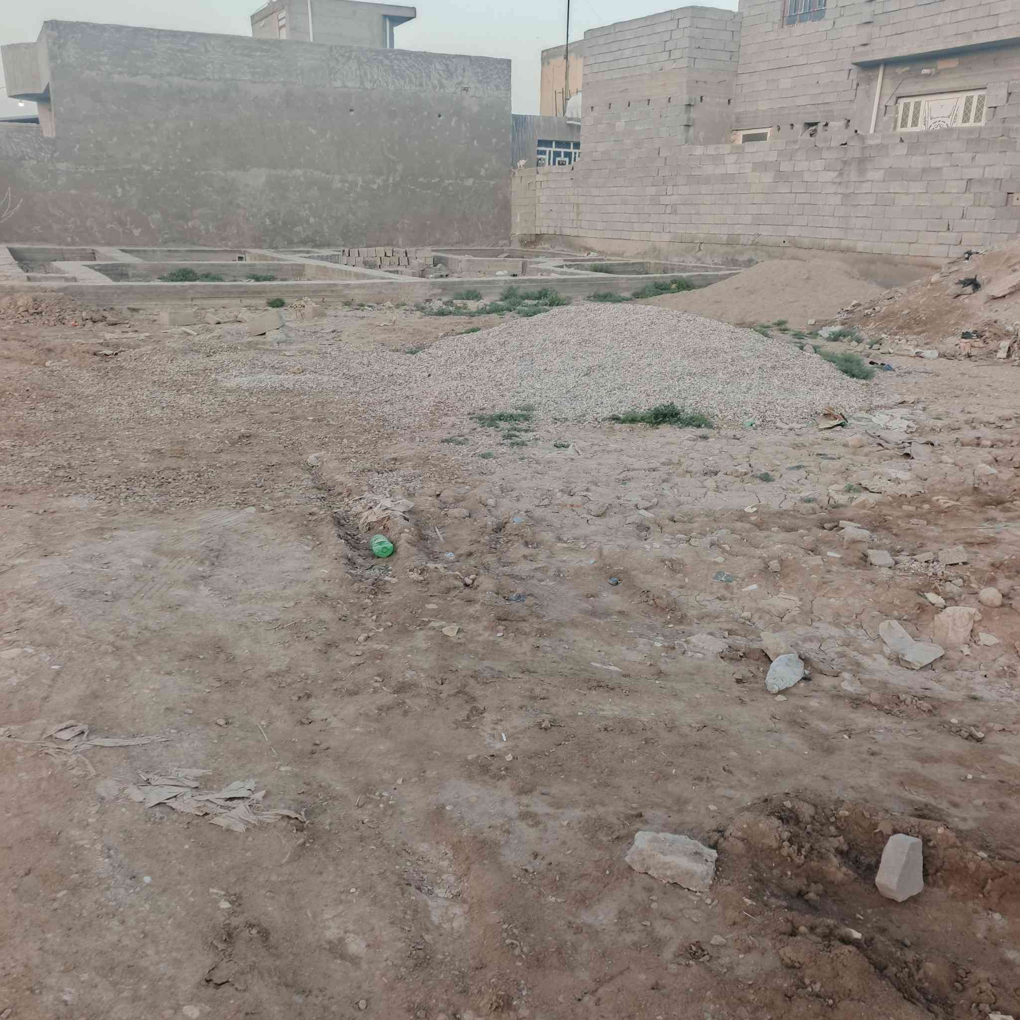 قطعه ارض للبيع طابو زراعي 255م قرب ملعب هشام الاتصال على ***********
