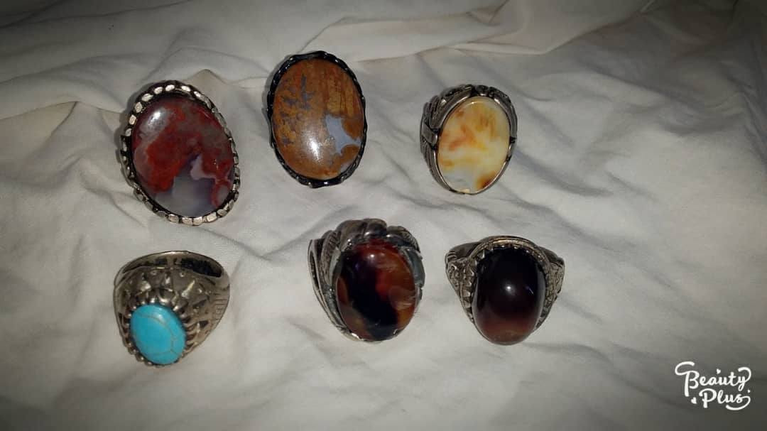 ست خواتم فضه وزن 92غرام المهتم يتفضل خاص


**إذا كنت صاحب هذا الإعلان وتريد حذفه لأي سبب، رجاءا أرسل رسالة إلى الدعم الفني**