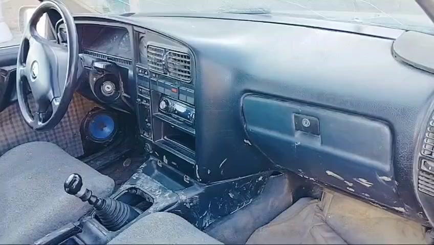 سياره اوميكه للبيع موديل 1991
سياره جاهزه شغاله سعر 15 ورقة وبيها مجال الاتصال ***********
