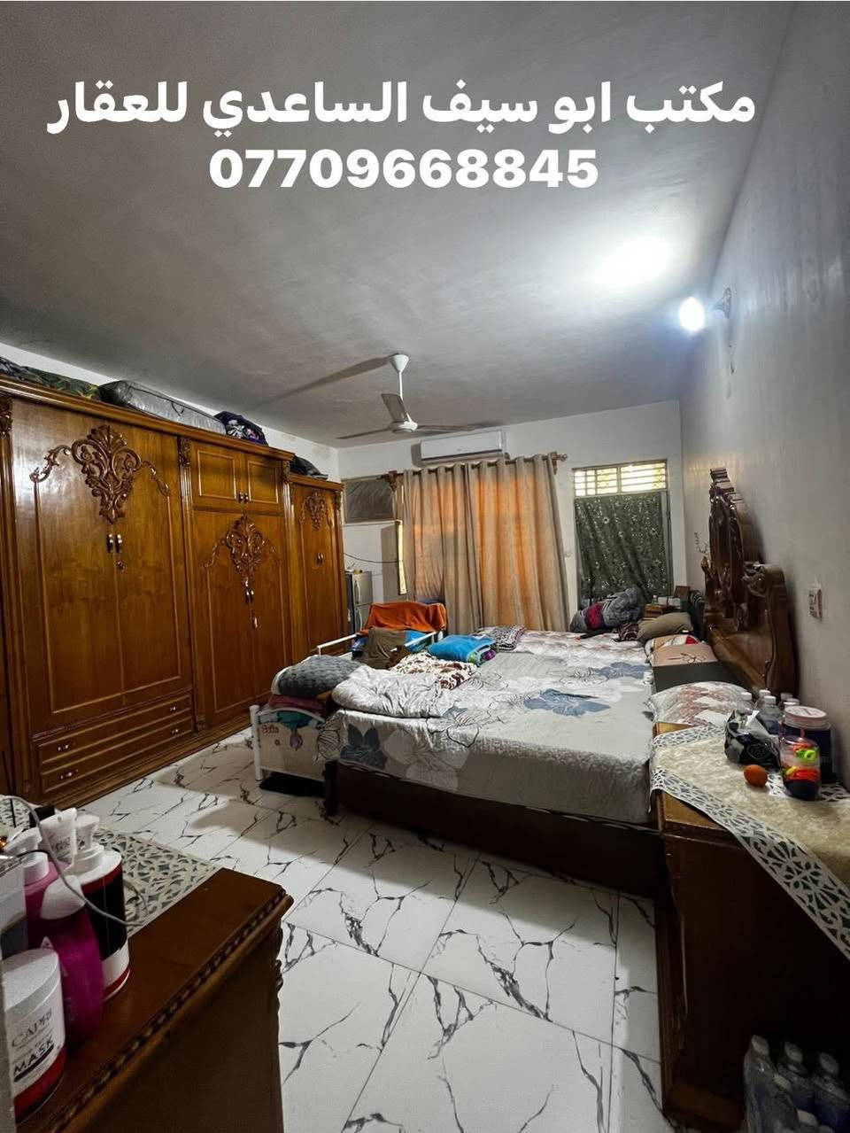 #مكتب_ابوسيف_للعقار_بيع_شراء_ايجار_تعقيب_هدم_تقييم
السلام عليكم 
يستمر مكتبنا بتوفير العروض الى زبائننا الكرام 

يعلن مكتبنا عن توفر مشتمل حديث ثلاث طوبق اضلاع مستقلة للبيع

المساحة  (١٠٠) متر 
الواجهة (٥) متر 
النزال (٢٠) متر 
يحتوي على ؛
الطابق الاول
كراج صغير واستقبال وحولي مطبخ وغرفة نوم وخدمات 
الطابق الثاني
 غرفتين نوم وخدمات  
الطابق الثالث 
غرفة نوم وبيتونة كبيرة

السعر (٢٤٥) مليون وبي مجال 

العنوان /الشعب @@@شارع عدن @@مقابل سوق 4000 قرب روضة السندباد@@@

للاستفسار زيارة مكتبنا الكائن في ألشعب شارع الاسواق المركزية مقابل جامعة الامام الكاظم  
او الاتصال على الأرقام التالية؛
*********** 
***********
او التواصل على البرامج التالية؛
ماسنجر واتساب
