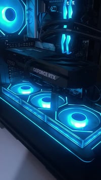 رايزن 7 7700 • RTX 5070 TI • ٣٢ جيجا DDR5