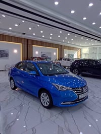 مواصفات سيارة شانجان السفن 2025 تتمحور حول كونها سيارة سيدان مدمجة واق...