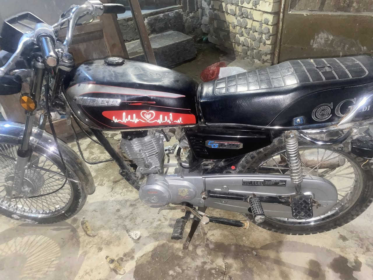 للبيع 4كير اوراق سكنر  نضيفه ومامفتوحه
مكاني كربلاء جامة وارث السعر 475

***********
