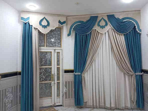 🏠 للبيع بيت حديث ومتكامل مساحة البناء اكثر من 300 متر وعمل باشراف هندسي  والسعر قياساً بالعمل بلاش 🔥

البيت طابقين بيه كل المواصفات المطلوبة 🔥
بس السيراميك مال الداخل المتر ب 15 الف 
بالأضافة الى ممرات داير ما داير البيت كلها بيها منهولات تصريف يعني بيت متعوب عليه بيه :

🔸 ٣ غرف نوم بالطابق الأول
🔸 غرفة بالطابق الثاني
🔸 تصميم حديث وتشطيب مرتب من الداخل والخارج
🔸 مساحة القطعة ٧٠٠ متر تشمل بيتين جديد وبيت قديم 
🔸 طابو زراعي – سند ٢٥

📍 الموقع: خلف جامعة بابل

البيت واسع ومفتوح من كل الجهات، جاهز للسكن بدون أي تعب 🔑مناسب لعائلة تحب الراحة والمساحة والهدوء 💫

📞 للاستفسار والمعاينة اتصل على: ***********
