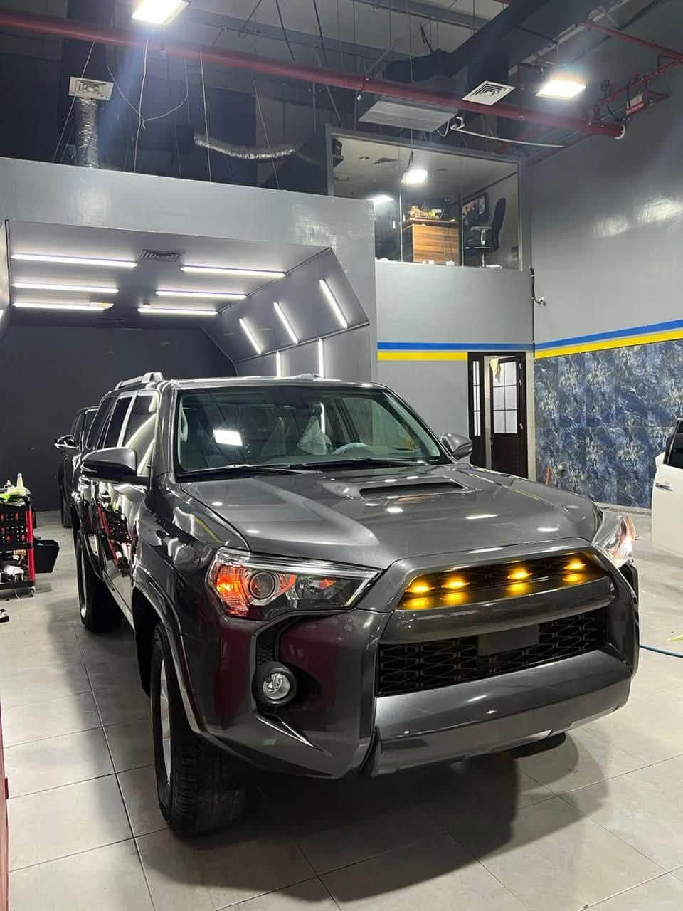 TOYOTA  4RUNNER   2021SR5 Premium
~ تويوتا 4 رنر  
~ وارد أمريكا  
~ موديل 2021
~ محرك 6 سلندر  / V6 
~ دبل أكسلة  4WD 
~ مواصفات SR5 
~ شاشة كبير  
~ كاميرا
 السعر283💵$
~ كشن جلدة كهربائية 
~ ويل كب كرومة 
~ حجم تايرات ١٧🌀
~ 7راكب 
~ ماشي45 ميل 
~ إيرباگ ستيرن راجع  شركة 100%  
‏شارع فلسطين ***********
 الاستفسار عن طريق الاتصال او واتساب
غير متواجد ماسنجر
