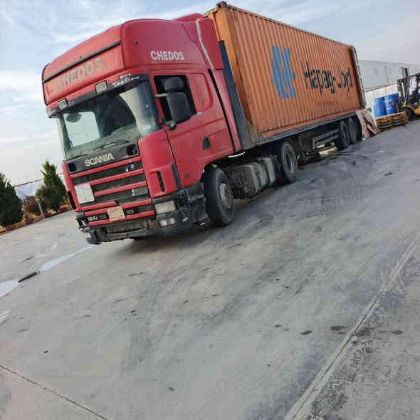 سلام عليكم سكانيه2004جوبلس امامي مكينه 420انجكسن اربع خطوط مكينه بيه بخار بس مابيه تنقيص  كير 3×3تخم تاير راس وعربانه تبريد شغال كهربائيات كله شغاله السعر 150بس الراس 115مربوطه فلات هاي العربانه مامربوطه وراه السنويه نافذه صار سنه بس عربي تحويل ثاني يوم العنوان بابل الحصوه ***********
