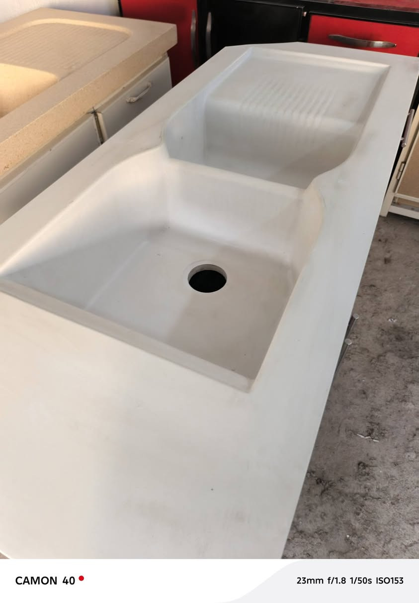 كلمن سعره  حي الرئاسة  ***********
